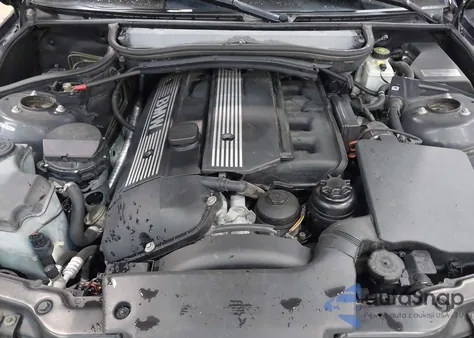 2004 BMW 325Xi Xi z USA, uszkodzony, nr VIN WBAEU33404PM61431